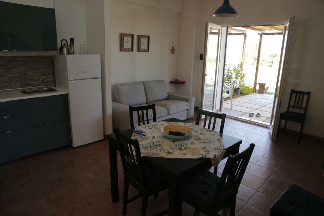 Case Barrera Porto Palo Exterior foto