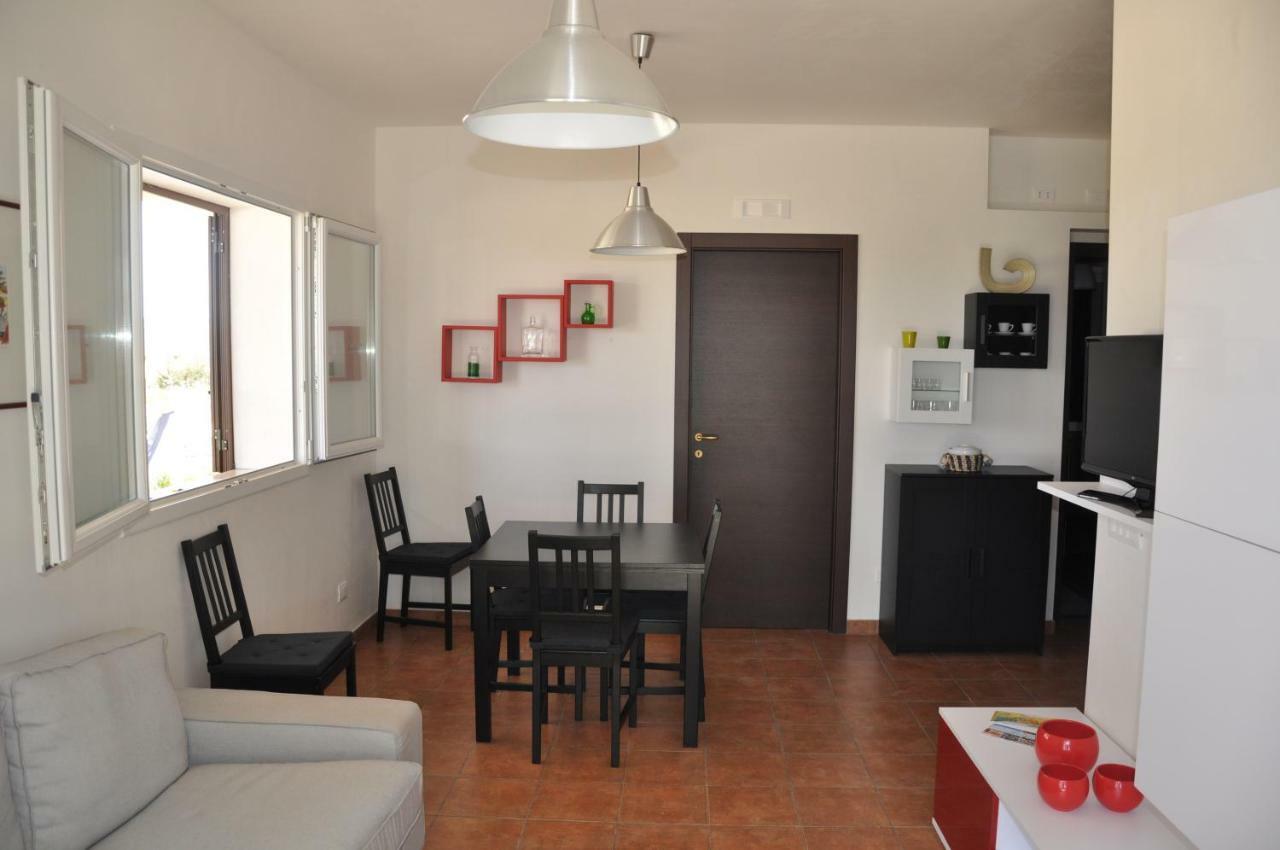 Case Barrera Porto Palo Exterior foto